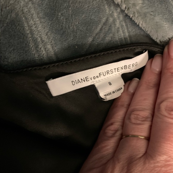 Diane Von Furstenberg LBD - Picture 7 of 8